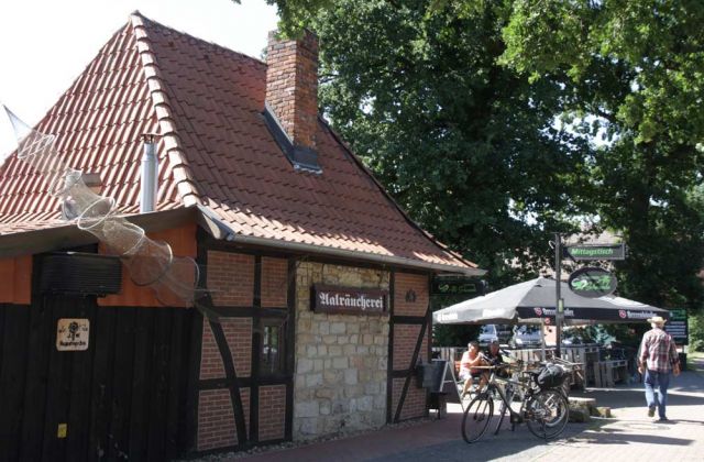 Der Fisch-Imbiss in der Alten Schmiede - Mardorf am Steinhuder Meer Der Fisch-Imbiss in der Alten Schmiede - Mardorf am Steinhuder Meer