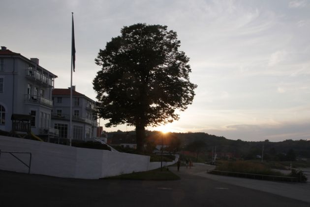 Die Promenade von Sandvig kurz vor Sonnenuntergang - Ferieninsel Bornholm Die Promenade von Sandvig kurz vor Sonnenuntergang - Ferieninsel Bornholm