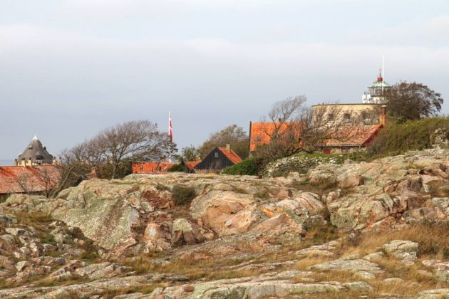 Granit-Felsen bestimmen die Landschaft auf Christiansø