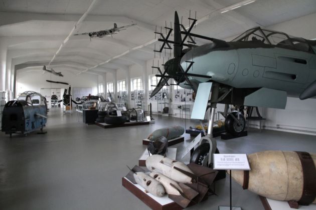 Eine Halle des Luftfahrttechnischen Museums in Rechlin