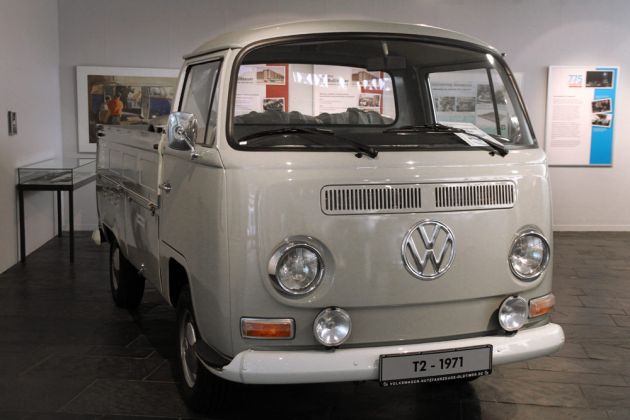 Volkswagen-Bulli T 2 - Pritschenwagen, Baujahr 1971