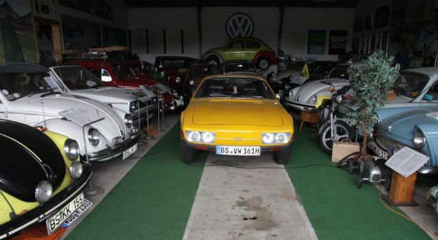Automuseum Braunschweig - ein Blick in die grosse Fahrzeug-Halle