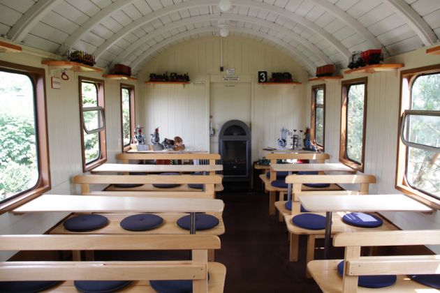 Automuseum Braunschweig - ein historischer Eisenbahnwaggon aus dem Jahre 1921 dient als Tagungsraum und 'Konferenz-Zentrum' Automuseum Braunschweig - ein historischer Eisenbahnwaggon aus dem Jahre 1921 dient als Tagungsraum und 'Konferenz-Zentrum'