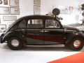 Der viertürige 'Rometsch' Volkswagen-Käfer für das Berliner Taxi-Gewerbe - Automuseum ‚Karosserie Rometsch' in Hessisch Oldendorf