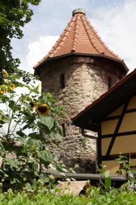 Bad Langensalza - der Pulverturm an der nördlichen Stadtmauer Bad Langensalza - der Pulverturm an der nördlichen Stadtmauer