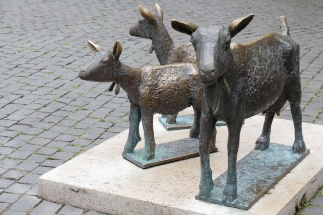 Bad Langensalza - die kleine Ziegen-Skulptur Bad Langensalza - die kleine Ziegen-Skulptur