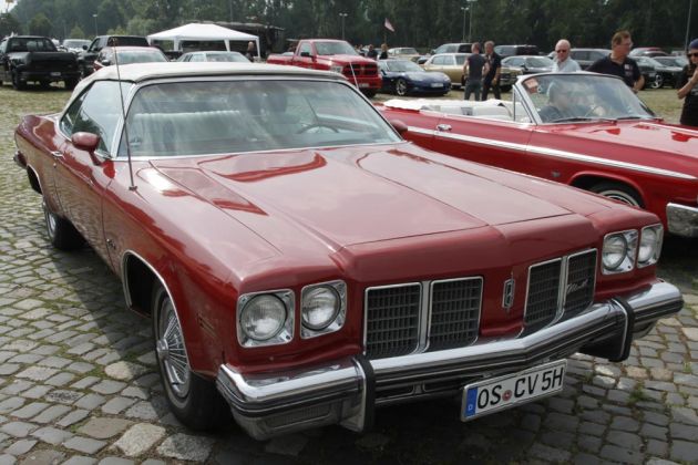 Oldsmobile Delta 88 Royale Convertible - Modelljahr 1975 Oldsmobile Delta 88 Royale Convertible - Modelljahr 1975