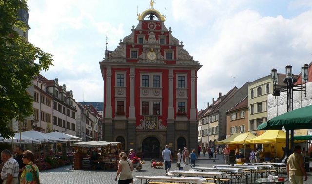 Gotha - das historische Rathaus am Hauptmarkt Gotha - das historische Rathaus am Hauptmarkt