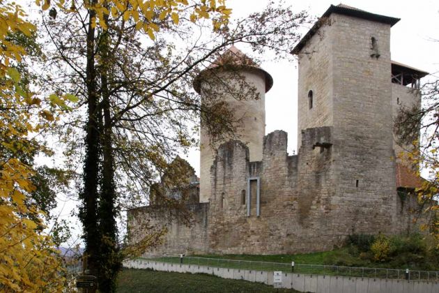 Treffurt an der Werra - die Burg Normannstein oberhalb der Stadt Treffurt an der Werra - die Burg Normannstein oberhalb der Stadt