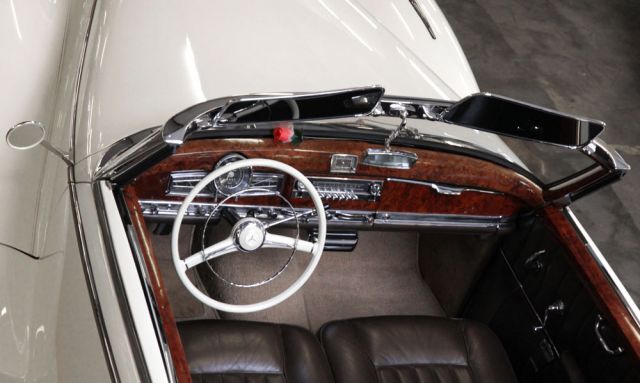 Mercedes-Benz 300 Cabriolet D von 1951, das Interior Mercedes-Benz 300 Cabriolet D von 1951, das Interior