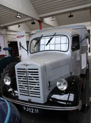 Borgward B 1250, Baujahr 1951 - Vierzylinder, 1.498 ccm, 48 PS Borgward B 1250, Baujahr 1951 - Vierzylinder, 1.498 ccm, 48 PS