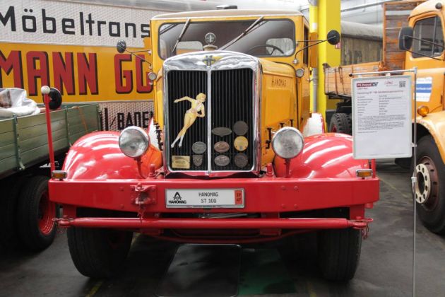 Hanomag ST 100 Strassenzugmaschine, Baujahr 1947 - 8.553 ccm, 100 PS, 40 kmh Hanomag ST 100 Strassenzugmaschine, Baujahr 1947 - 8.553 ccm, 100 PS, 40 kmh