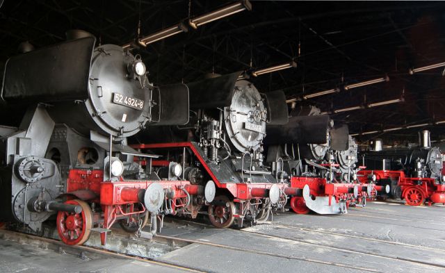 Sächsisches Eisenbahnmuseum Chemnitz-Hilbersdorf - historische Dampflokomotiven im Rundheizhaus