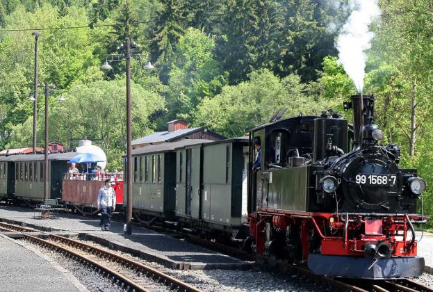 Die Pressnitztalbahn in Schmalzgrube - Schmalspurbahnen im Erzgebirge