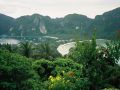 Blick vom Lookout auf Ko Phi Phi Don - Ko Phi Phi