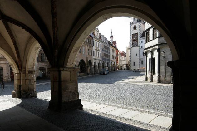 Kollonadengegenüber dem Rathaus und Untermarkt von Görlitz Kollonadengegenüber dem Rathaus und Untermarkt von Görlitz