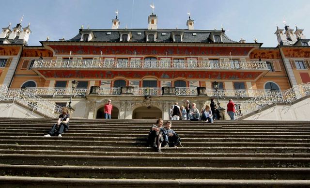 Pöppelmann-Treppe zur Elbe - Wasserpalais, Schloss Pillnitz im Süden Dresdens