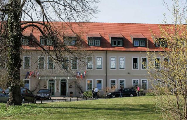 Schlosshotel - Schloss Pillnitz im Süden Dresdens