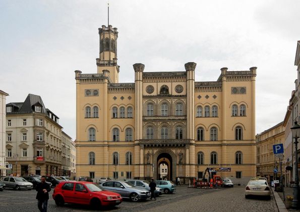 Das Zittauer Rathaus - ein Entwurf Karl Friedrich Schinkels im Stil der Neorenaissance 