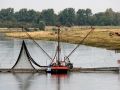 Schlüsselburg an der Mittelweser - Aalfänger der Flussfischer nördlich der Weserstaustufe