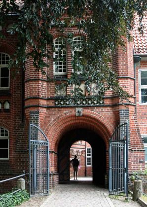 Das Tor zum Bergedorfer Schloss, Museum für Bergedorf und die Vierlande Das Tor zum Bergedorfer Schloss, Museum für Bergedorf und die Vierlande