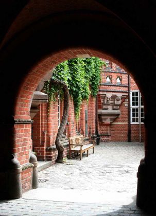 Der Innenhof des Bergedorfer Schlosses - Hamburg-Bergedorf Der Innenhof des Bergedorfer Schlosses - Hamburg-Bergedorf