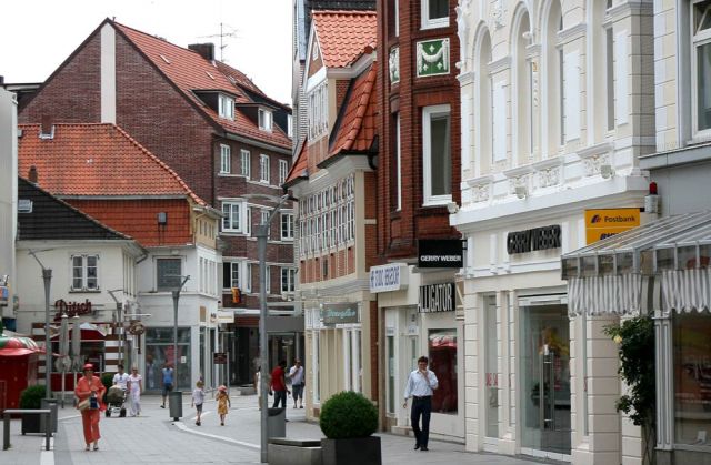 Hamburg-Bergedorf - in der Fussgängerzone Sachsentor Hamburg-Bergedorf - in der Fussgängerzone Sachsentor