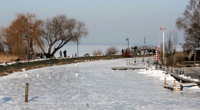 Steinhude im Winter - die Steinhuder Lagune bei Eis und Schnee Steinhude im Winter - die Steinhuder Lagune bei Eis und Schnee