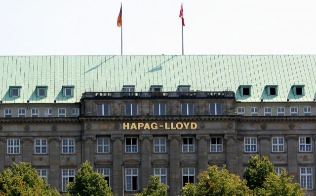 Die Fassade der Hapag-Lloyd-Zentrale am Ballindamm - Hamburg Die Fassade der Hapag-Lloyd-Zentrale am Ballindamm - Hamburg