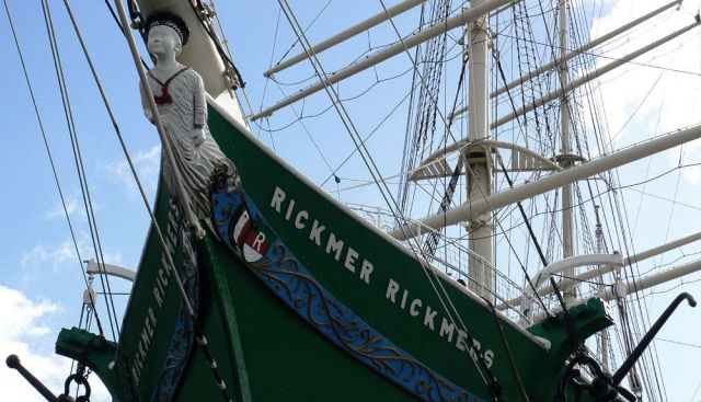 Rickmer Rickmers, Museums- und Denkmalschiff im Hamburger Hafen der St. Pauli-Landungsbrücken 