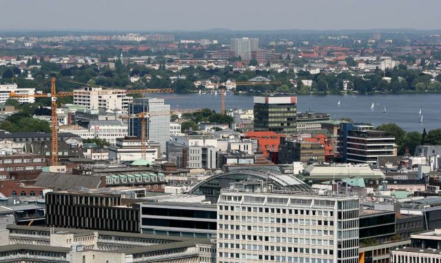 Die Hamburger Innenstadt mit Aussenalster - Freie und Hansestadt Hamburg Die Hamburger Innenstadt mit Aussenalster - Freie und Hansestadt Hamburg