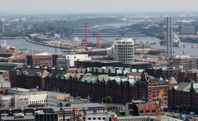 Die Hamburger Speicherstadt und die Norderelbbrücken Die Hamburger Speicherstadt und die Norderelbbrücken