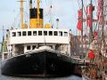 Der Dampfeisbrecher Wal an seinem Liegeplatz im Neuen Hafen von Bremerhaven