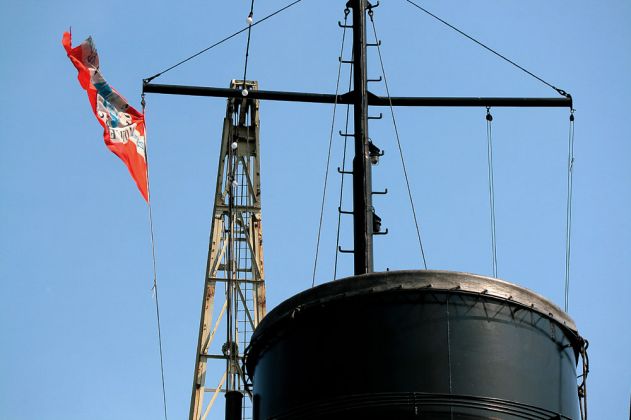 Dampfeisbrecher Stettin - der mächtige Schornstein Dampfeisbrecher Stettin - der mächtige Schornstein
