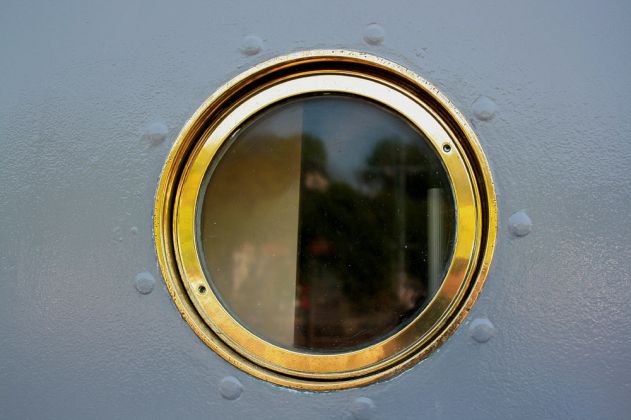 Maritime Details am Dampfeisbrecher Stettin Maritime Details am Dampfeisbrecher Stettin