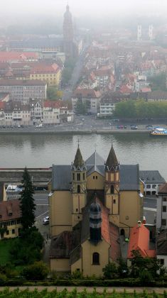 Städtereise Würzburg - Blick auf den Main und auf Würzburg Städtereise Würzburg - Blick auf den Main und auf Würzburg