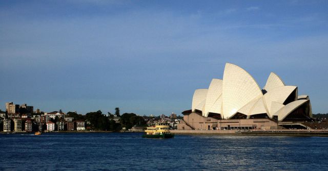 Das Sydney Opera House - vom First Fleet Park am Circular Quay aus gesehen