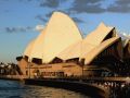 Das Sydney Opera House auf der Halbinsel Bennelong Point
