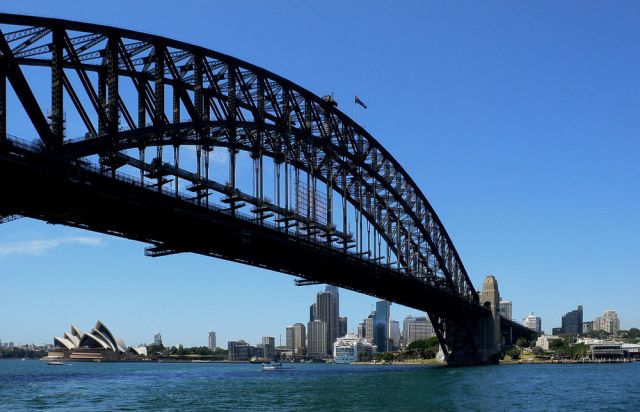  Die Sicht vom Milsons Point auf Sydney Central mit dem Sydney Opera House und der Harbour Bridge