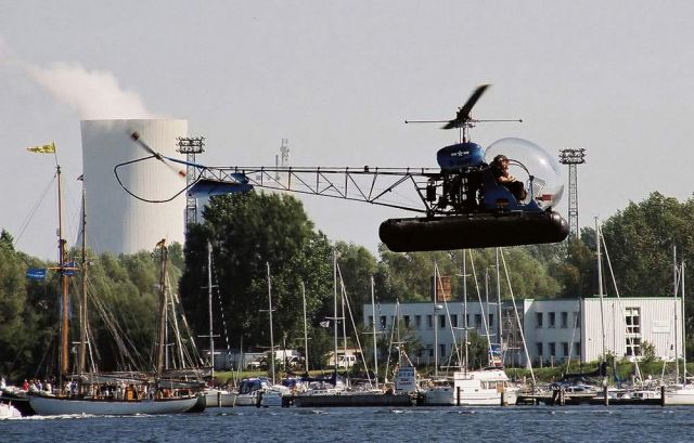 Hubschrauber Bell 47 G - Seefliegertreffen zur Hansesail, Rostock