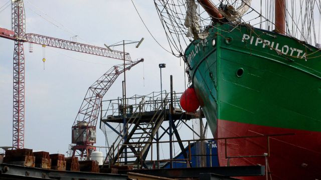 Marstal Hafen, Ærø - das deutsche Dreimast-Traditionsschiff Pippilotta auf der Werft