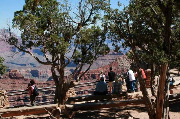 Grand Canyon South Rim - Ausblicke vom Rim Trail zwischen YavapaI Point und Mather Point zum North Rim Grand Canyon South Rim - Ausblicke vom Rim Trail zwischen YavapaI Point und Mather Point zum North Rim