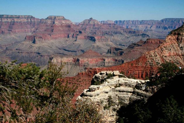Grand Canyon South Rim Trail zwischen YavapaI Point und Mather Point Grand Canyon South Rim Trail zwischen YavapaI Point und Mather Point