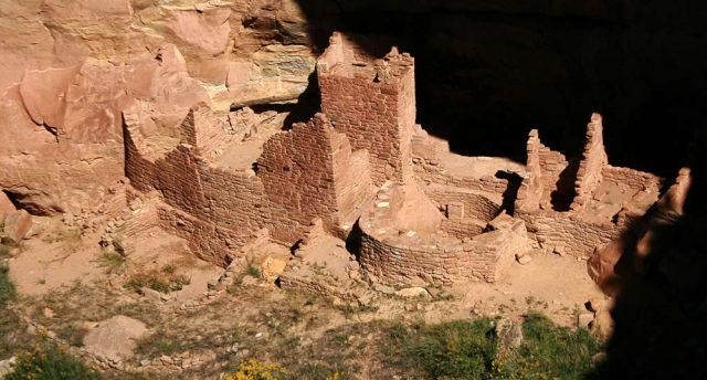 Cliff Palace, Geological Overlook - Mesa Verde National Park Cliff Palace, Geological Overlook - Mesa Verde National Park