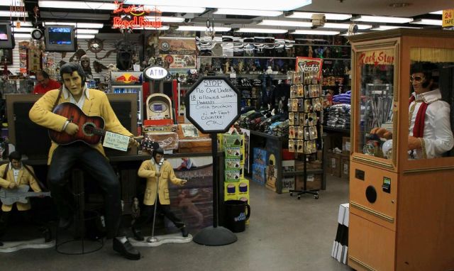 Cannery Row, die Strasse der Ölsardinen - Monterey, Kalifornien Cannery Row, die Strasse der Ölsardinen - Monterey, Kalifornien