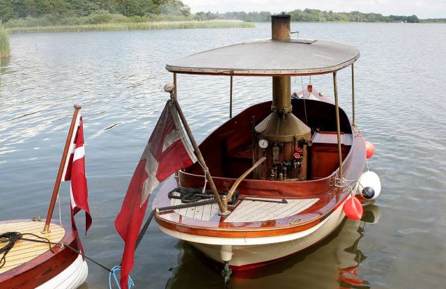 Dampfboote Dampfboote