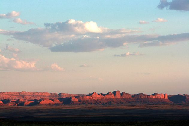 Sonnenaufgang in Halchita an der US 163 - San Juan County, Utah Sonnenaufgang in Halchita an der US 163 - San Juan County, Utah