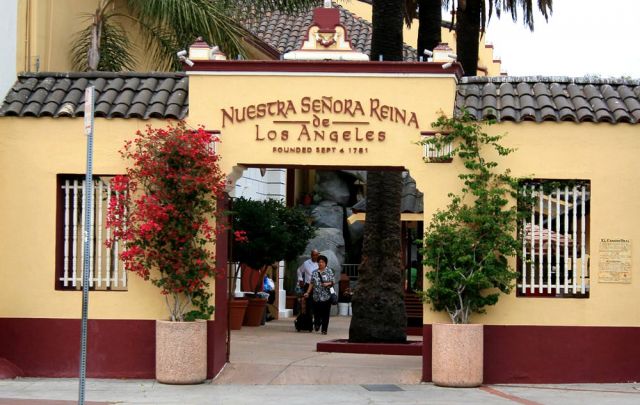 Nuestra Senora Reina, La Placita Church - El Pueblo de Los Angeles Nuestra Senora Reina, La Placita Church - El Pueblo de Los Angeles