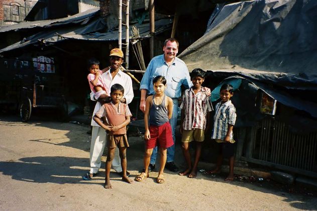Begegnungen in einem Slum von Kalkutta mit unserem Autor und Fotografen Helmut Möller