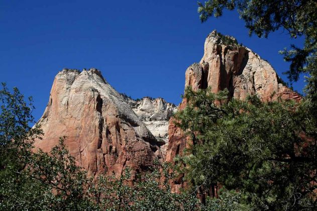 Court of Patriarchs - Zion National Park, Utah Court of Patriarchs - Zion National Park, Utah
